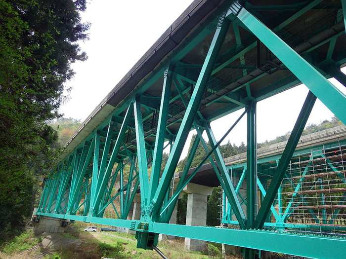 中国自動車道　島地川橋塗替塗装工事 設置例2
